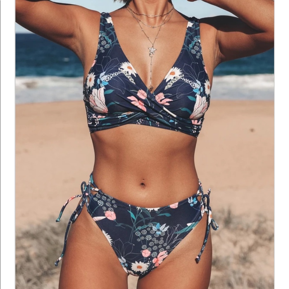 Beachissi Swimsuit  Large and XLarge